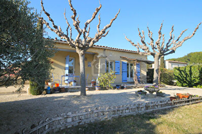 Maison sur les hauteurs de Carpentras sur un terrain de plus de 500 m2